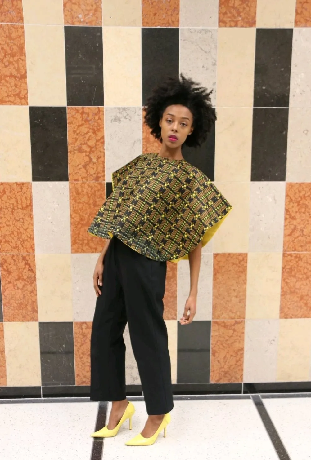 ORIANA REVERSIBLE CAPE TOP