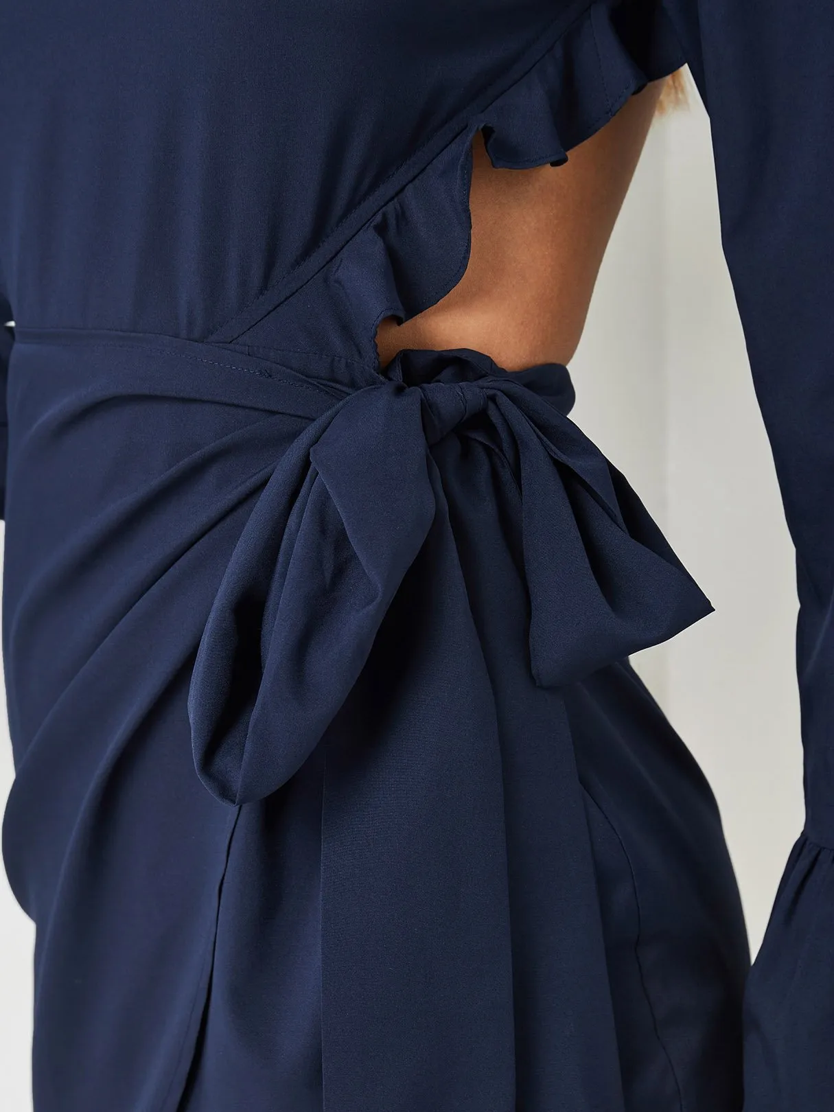 Wholesale Navy Round Neck Long Sleeve Backless Lace-Up Self-Tie Sexy Dresses
